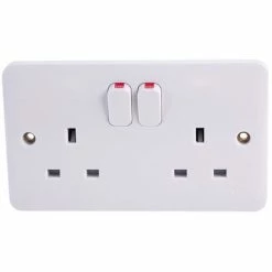 Schneider Electric GGBL3020S LWM 2 Gang 13A Switched Mains Socket