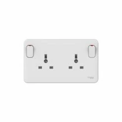 Schneider Electric GGBL30212DS LWM 13A 1 To 2 Gang Convertor