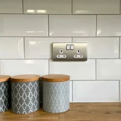 Schneider Electric Lisse Screwless Double Socket 13A GGBL3020WSS Stainless Steel 2 Schneider Electric Lisse Screwless Double Socket 13A GGBL3020WSS Stainless Steel -GARDENA SHOP 54966826 3